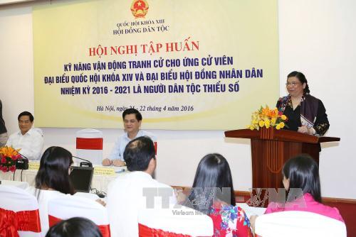 ຝຶກອົບຮົມດ້ານທັກສະຂົນຂວາຍຫາສຽງເລືອກຕັ້ງໃຫ້ຜູ້ສະໝັກຮັບເລືອກຕັ້ງແມ່ນຊາວເຜົ່າສ່ວນໜ້ອຍ